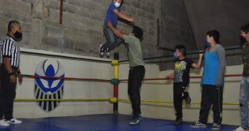 Inauguran Escuela Municipal de Lucha Libre Zapotlán